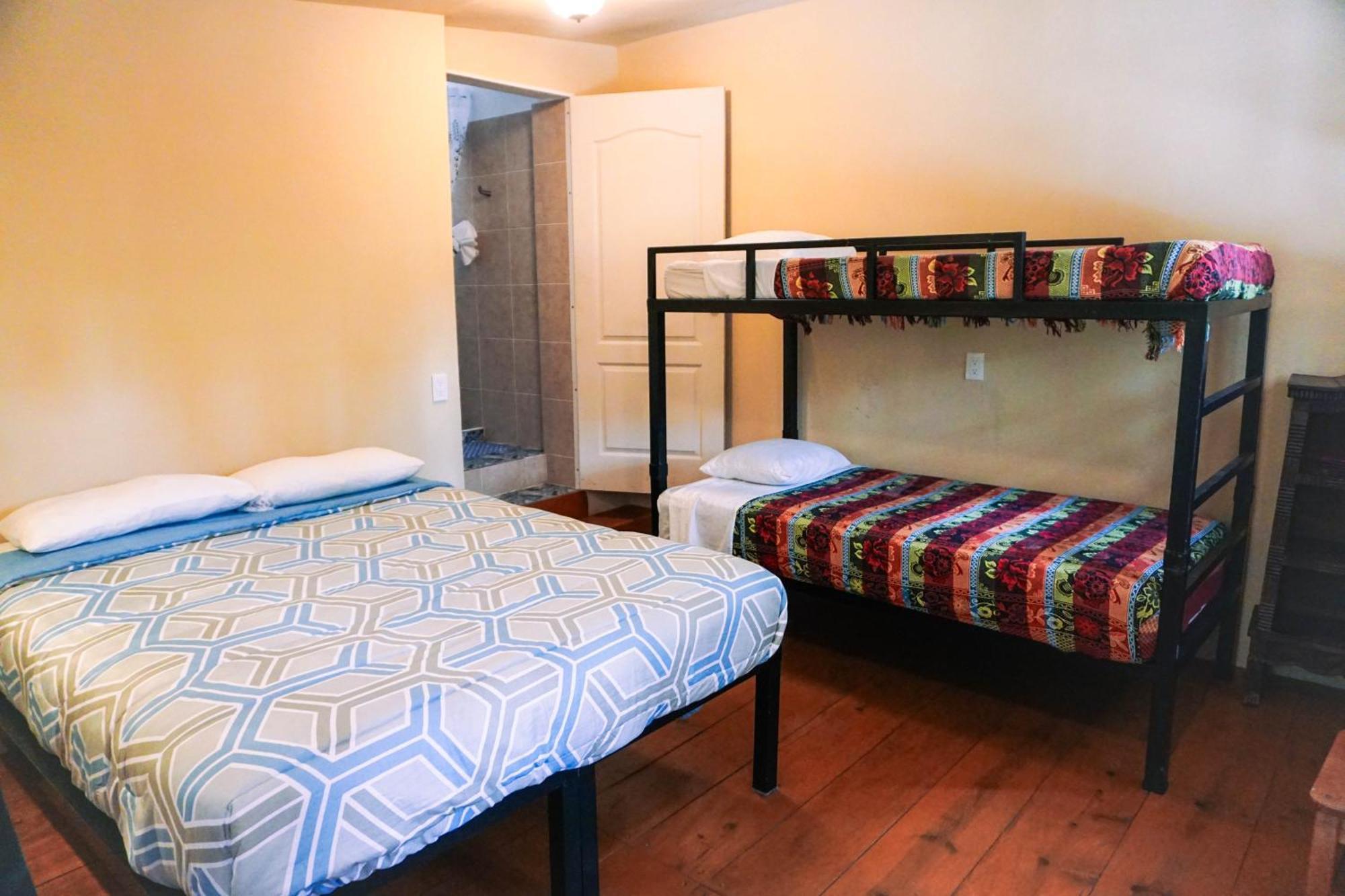 Ati Hostel & Beach Club Тікаль Екстер'єр фото