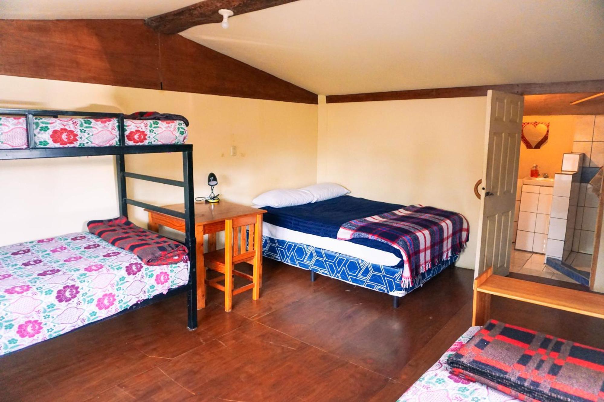 Ati Hostel & Beach Club Тікаль Екстер'єр фото