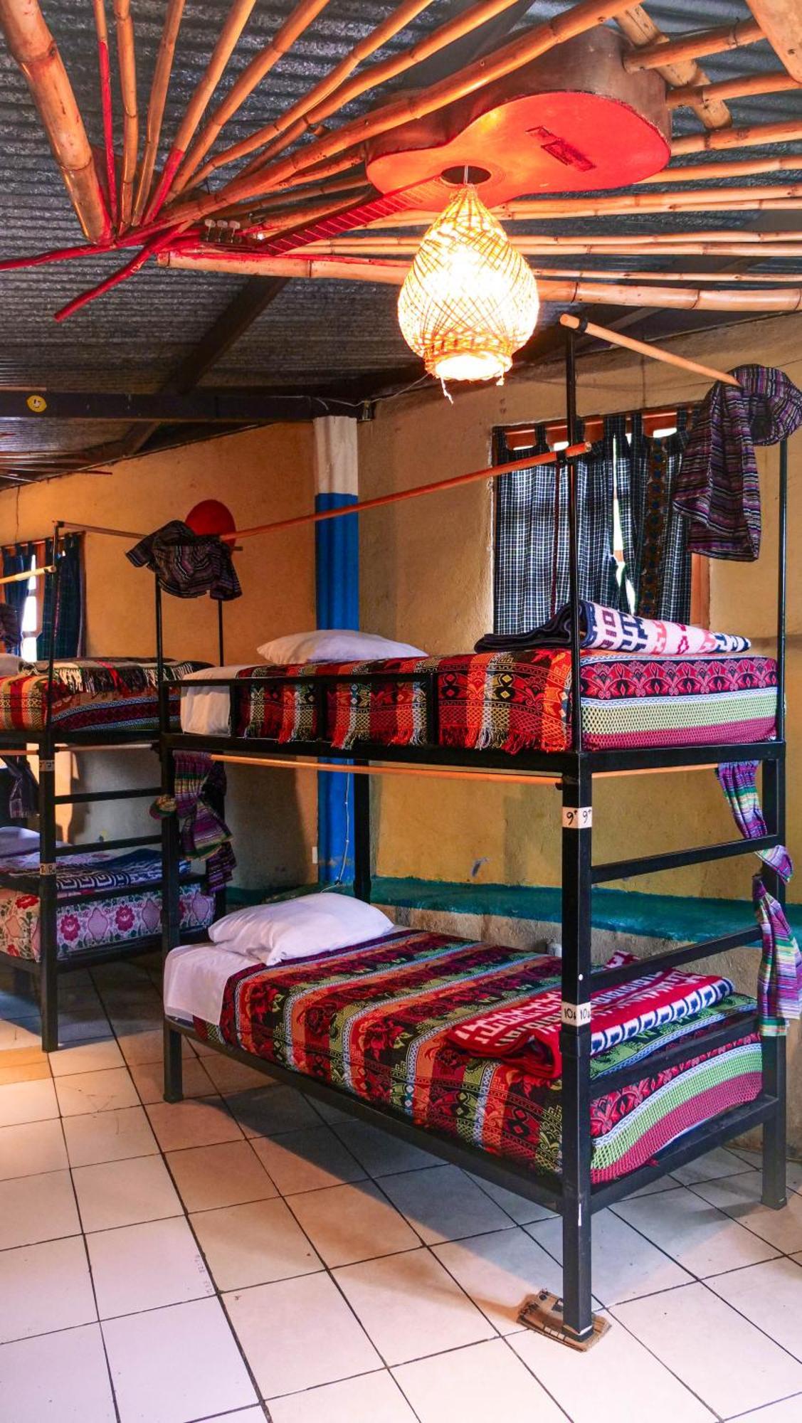 Ati Hostel & Beach Club Тікаль Екстер'єр фото