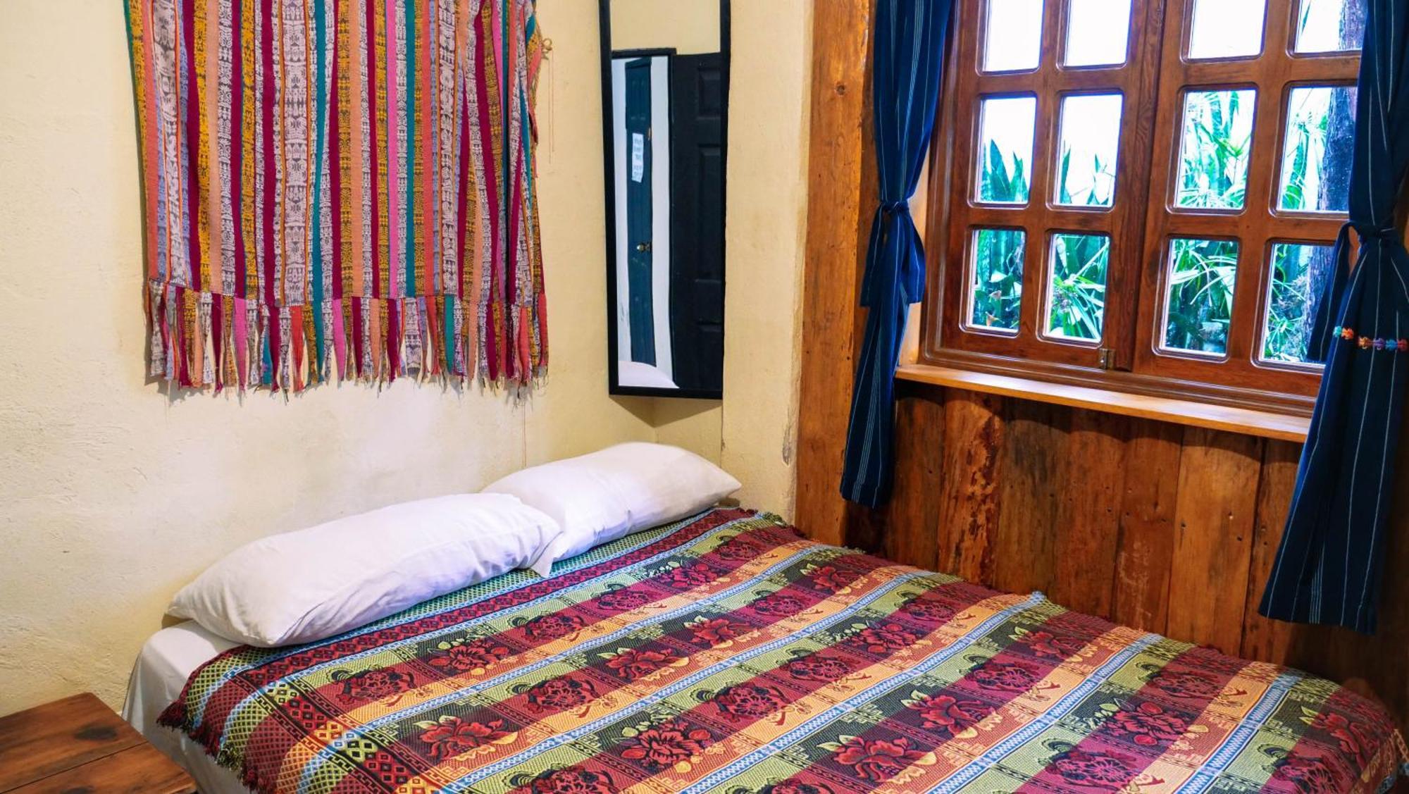 Ati Hostel & Beach Club Тікаль Екстер'єр фото